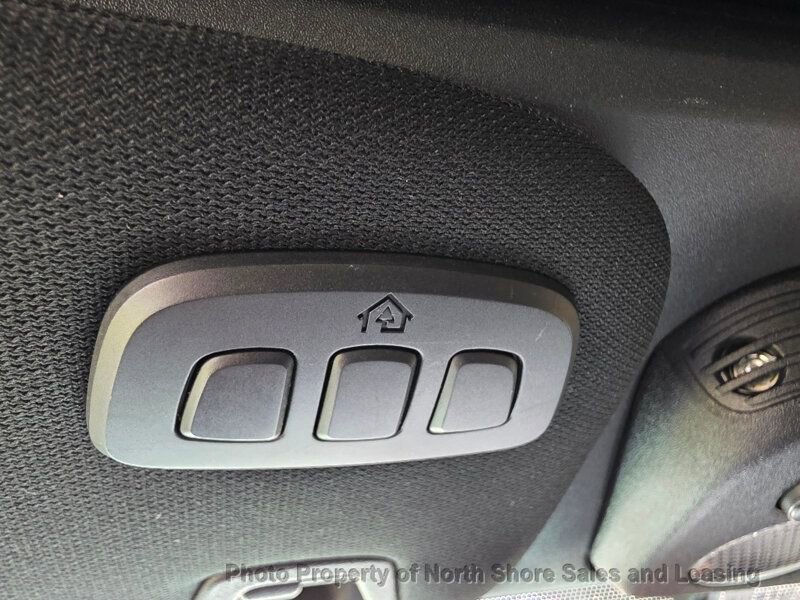 Used 2015 Ford Mustang Premium image 29