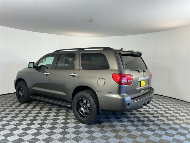 Used 2015 Toyota Sequoia Platinum AWD/4WD image 6