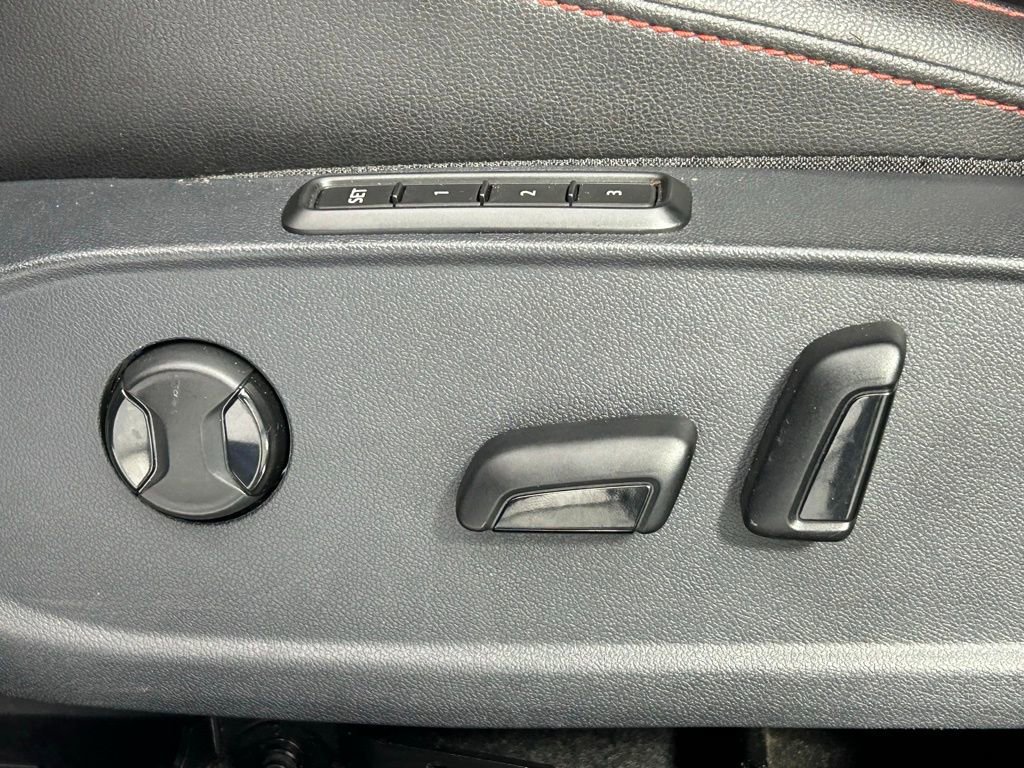 Used 2022 Volkswagen Jetta GLI Autobahn image 30