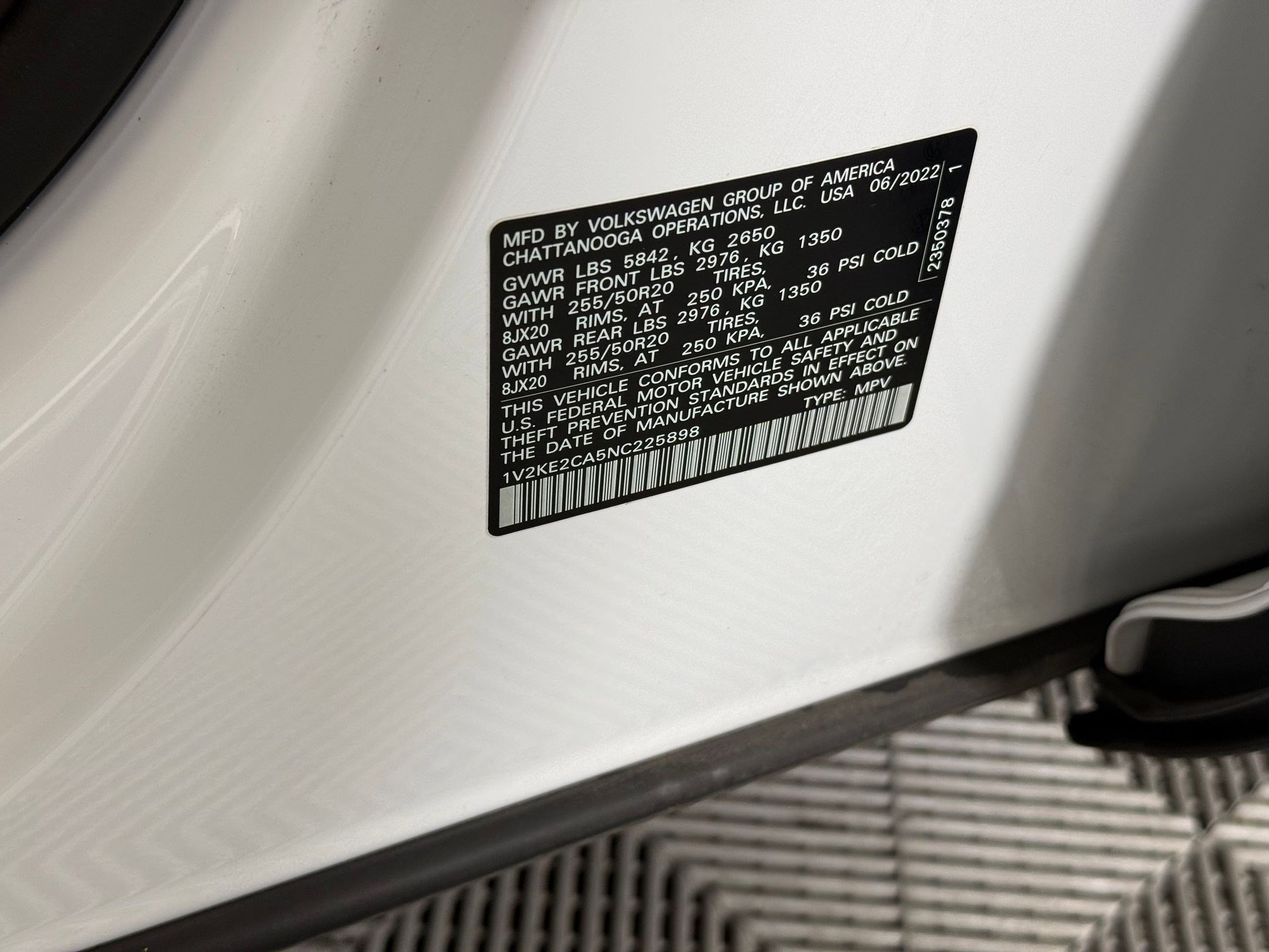 Used 2022 Volkswagen Atlas Cross Sport SE image 19