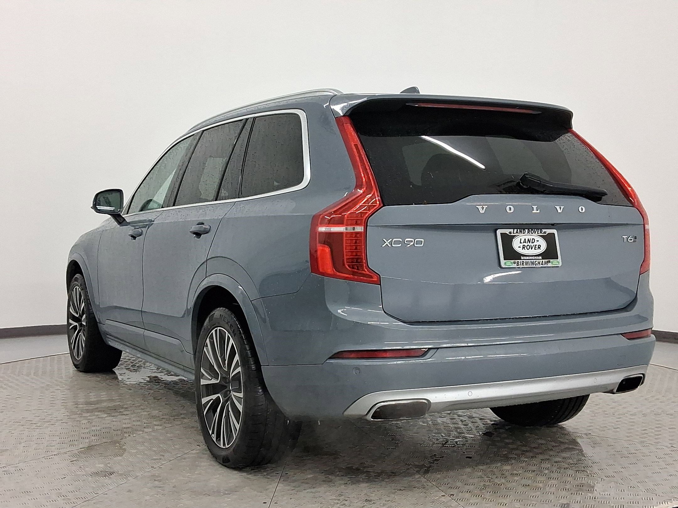 Used 2020 Volvo XC90 T6 Momentum w/ Protection Package image 3