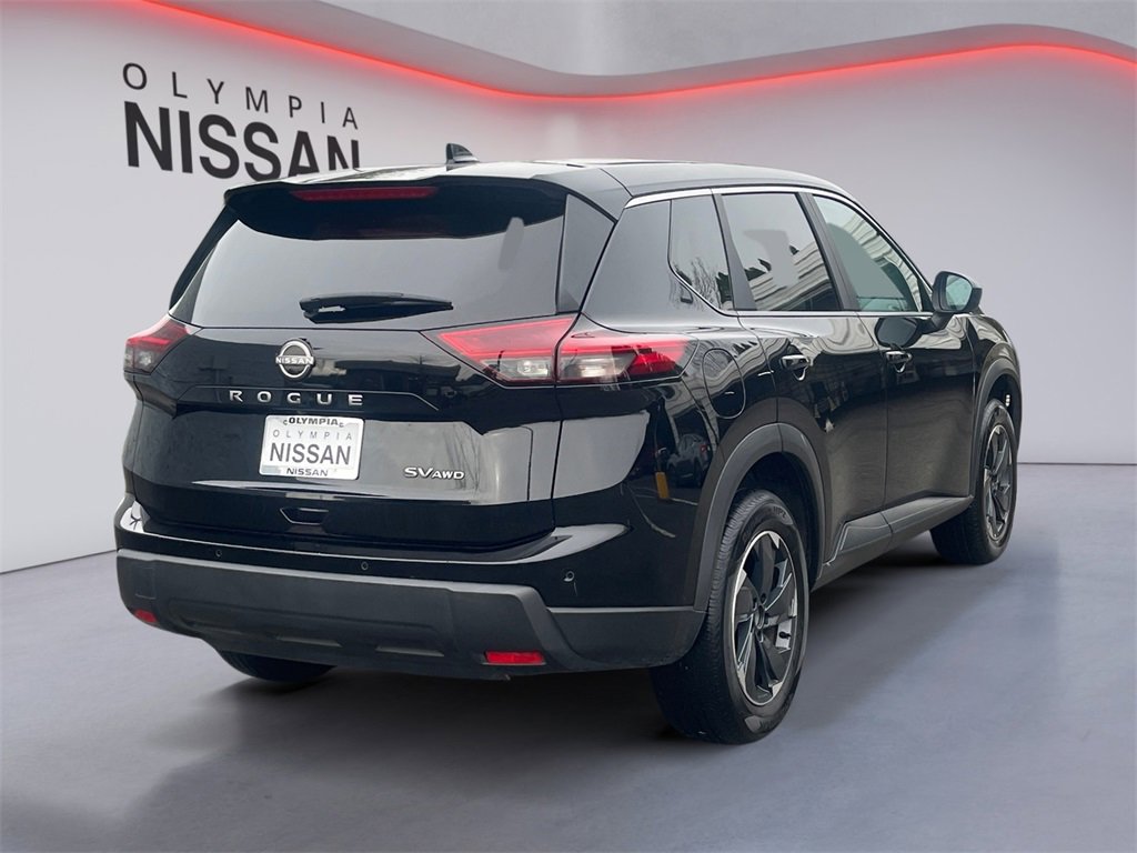 Used 2024 Nissan Rogue SV image 5