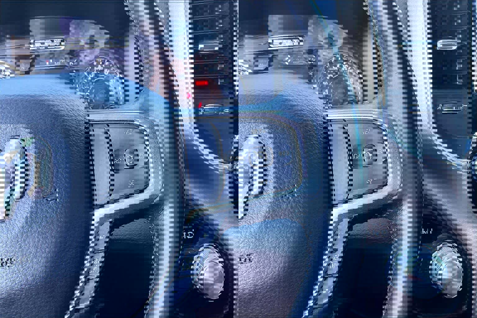 Used 2019 RAM 1500 Laramie image 22