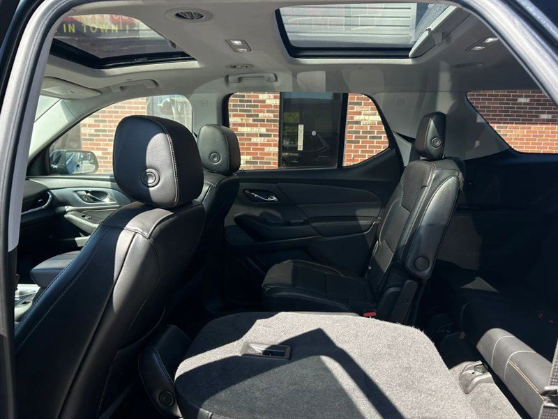 Used 2018 Chevrolet Traverse Premier AWD/4WD image 21