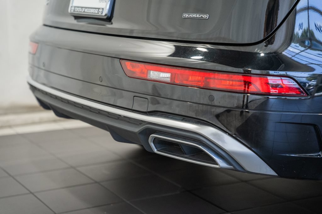 Used 2023 Audi Q5 2.0T Premium Plus w/ Premium Plus Package AWD/4WD image 8