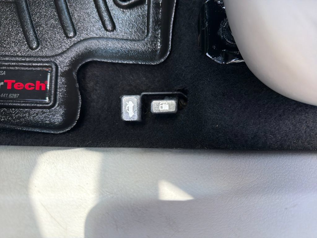 Used 2011 Toyota Corolla FWD image 12