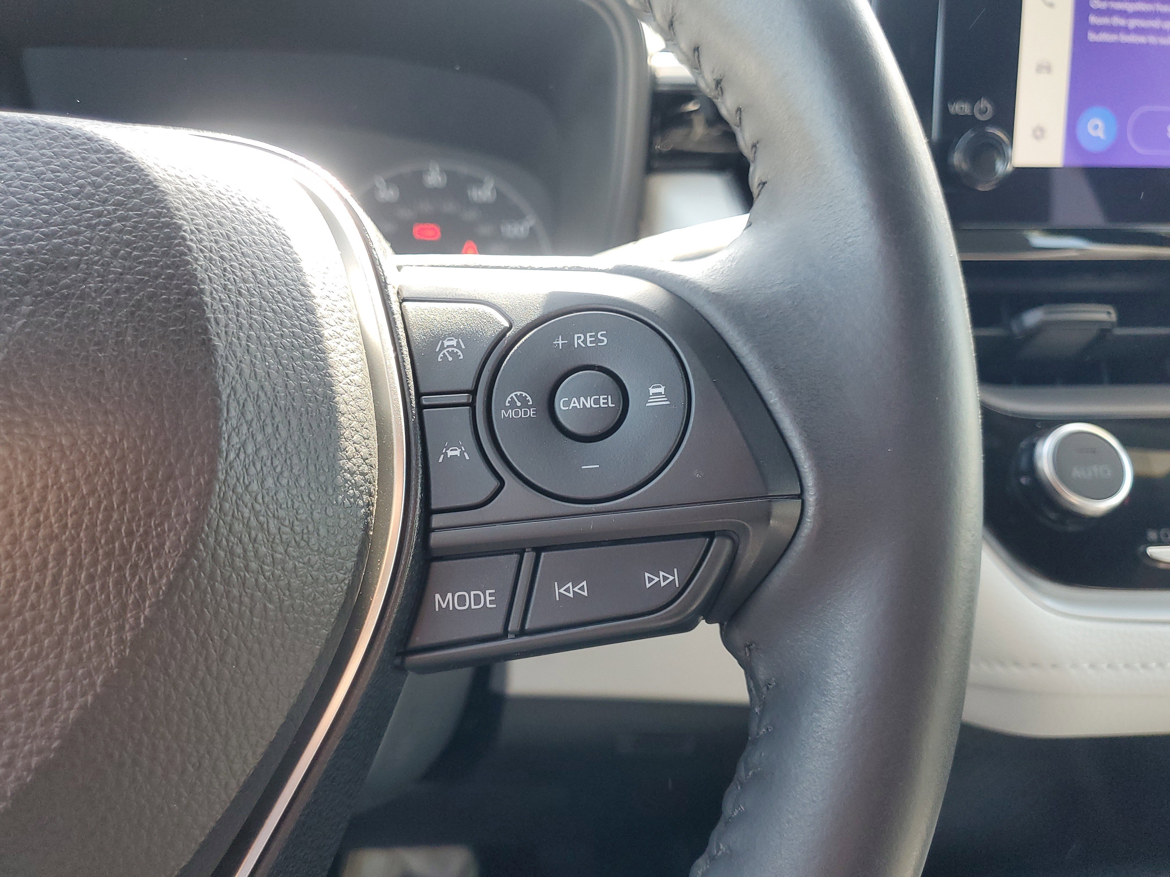 Certified 2024 Toyota Corolla SE FWD image 22
