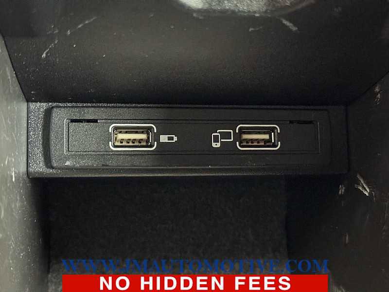 Used 2019 Mercedes-Benz GLA 250 4MATIC image 40