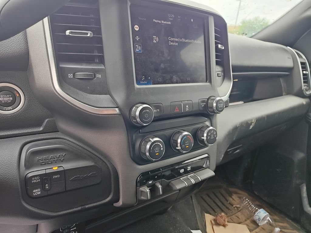 Used 2024 RAM 2500 Big Horn AWD/4WD image 11