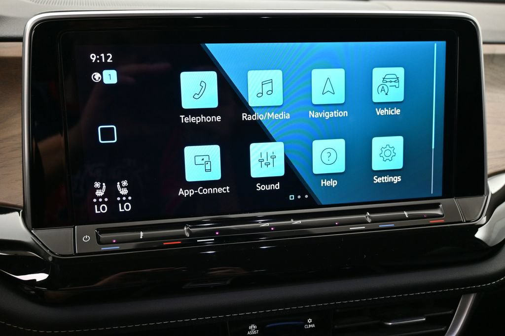 Used 2025 Volkswagen Atlas SE AWD/4WD image 5