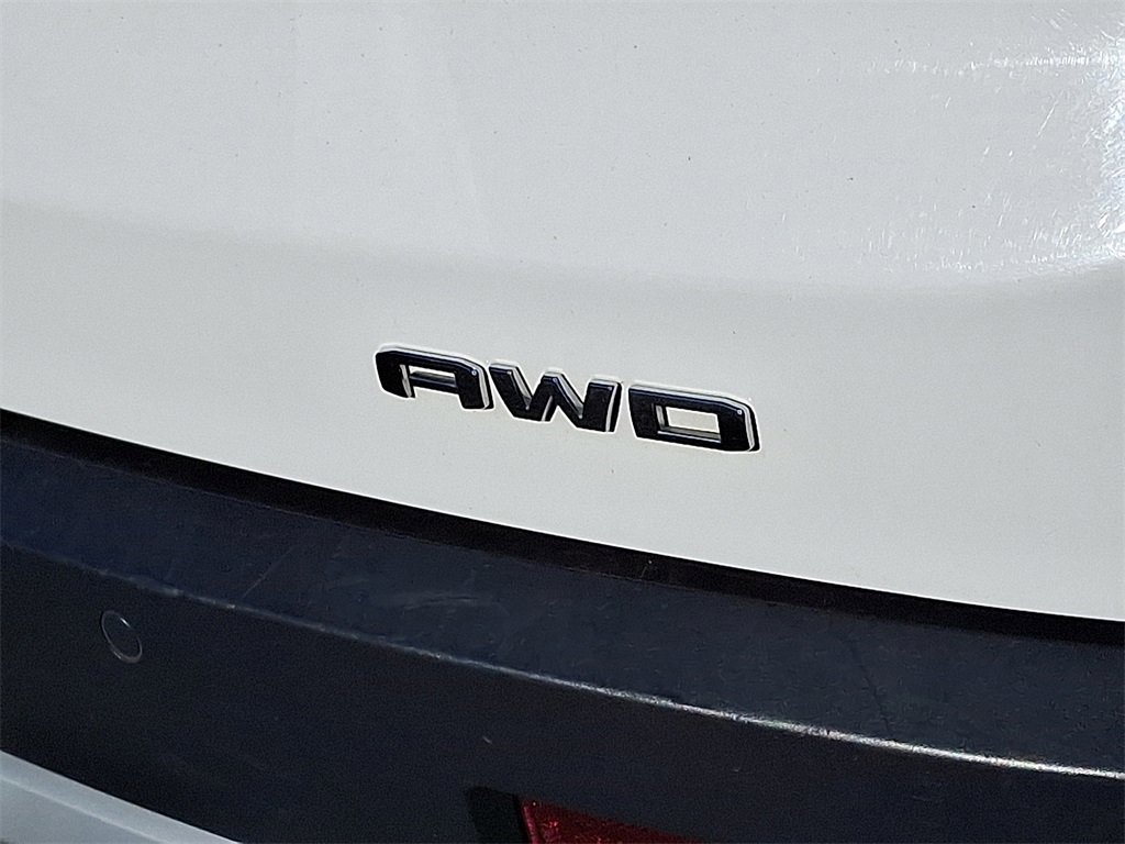 Used 2023 GMC Acadia SLE w/ Driver Convenience Package image 34