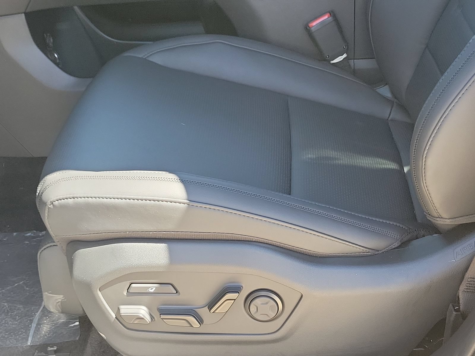 New 2026 Hyundai Santa Fe Calligraphy AWD/4WD image 16