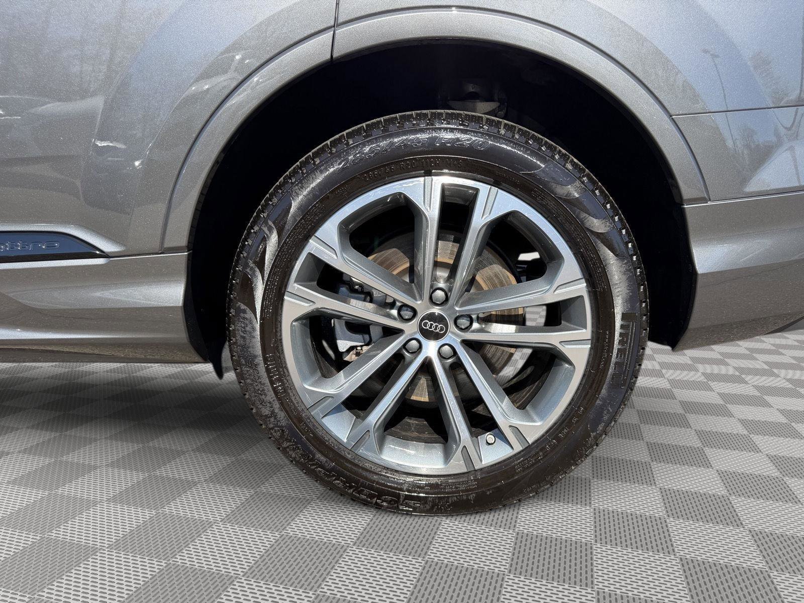 Used 2025 Audi Q7 2.0T Premium w/ Convenience Plus Package image 8