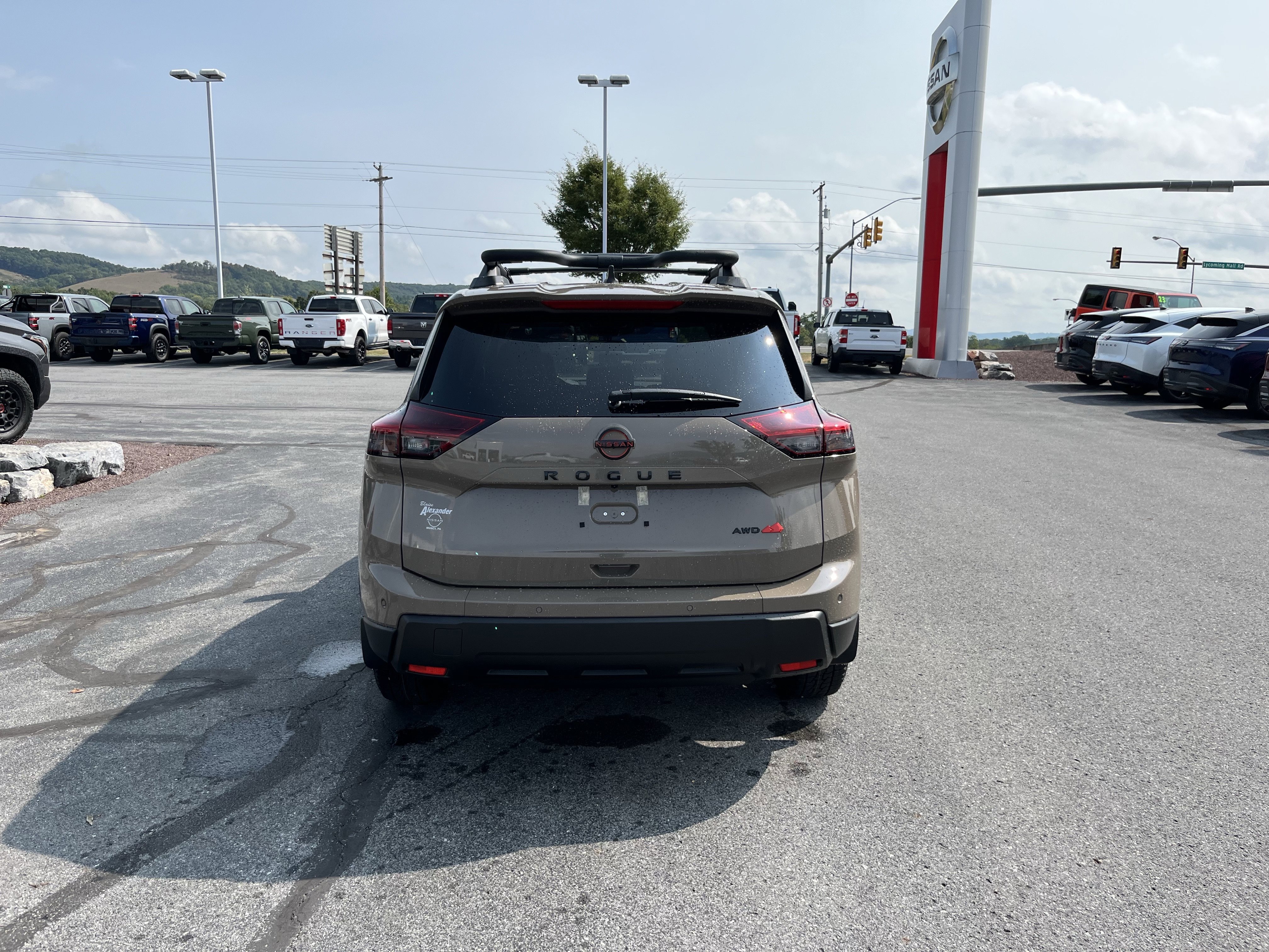 New 2026 Nissan Rogue SV image 4