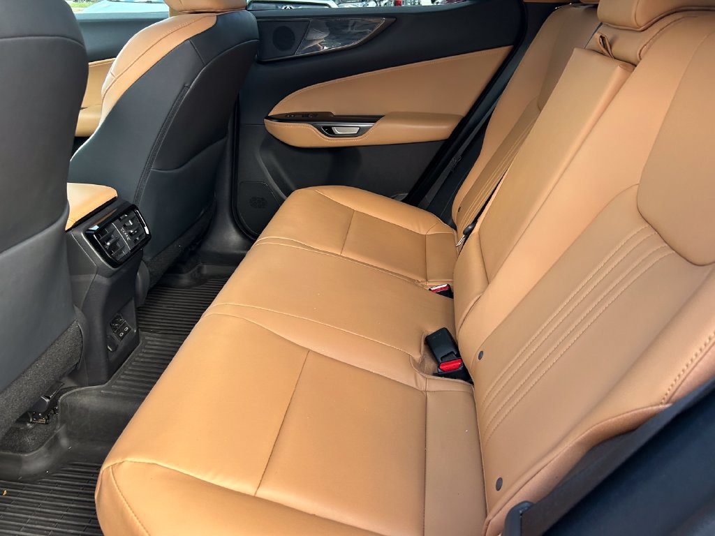 Used 2024 Lexus NX 350h AWD w/ Vision Package image 15