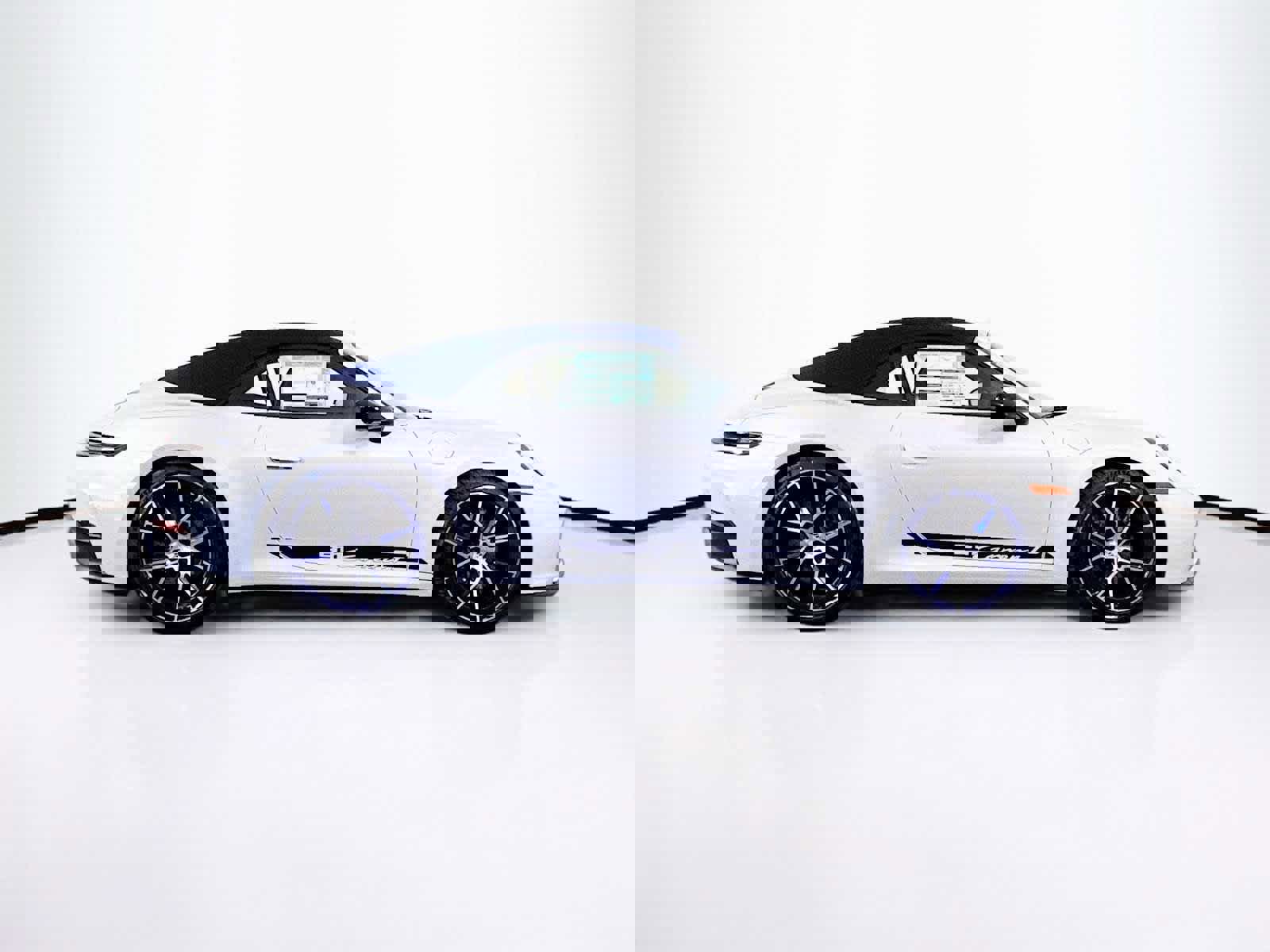 New 2026 Porsche 911 Carrera T image 8