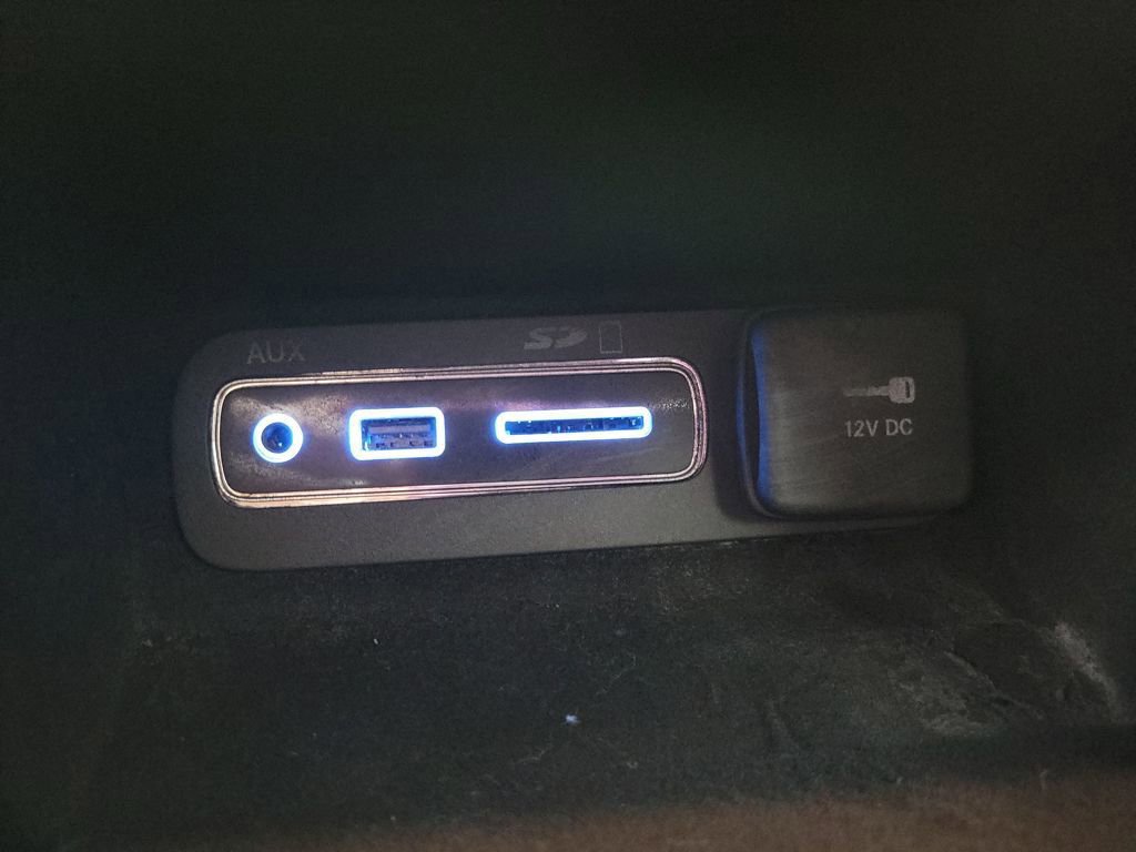 Used 2016 Jeep Grand Cherokee Laredo 75th Anniversary image 43