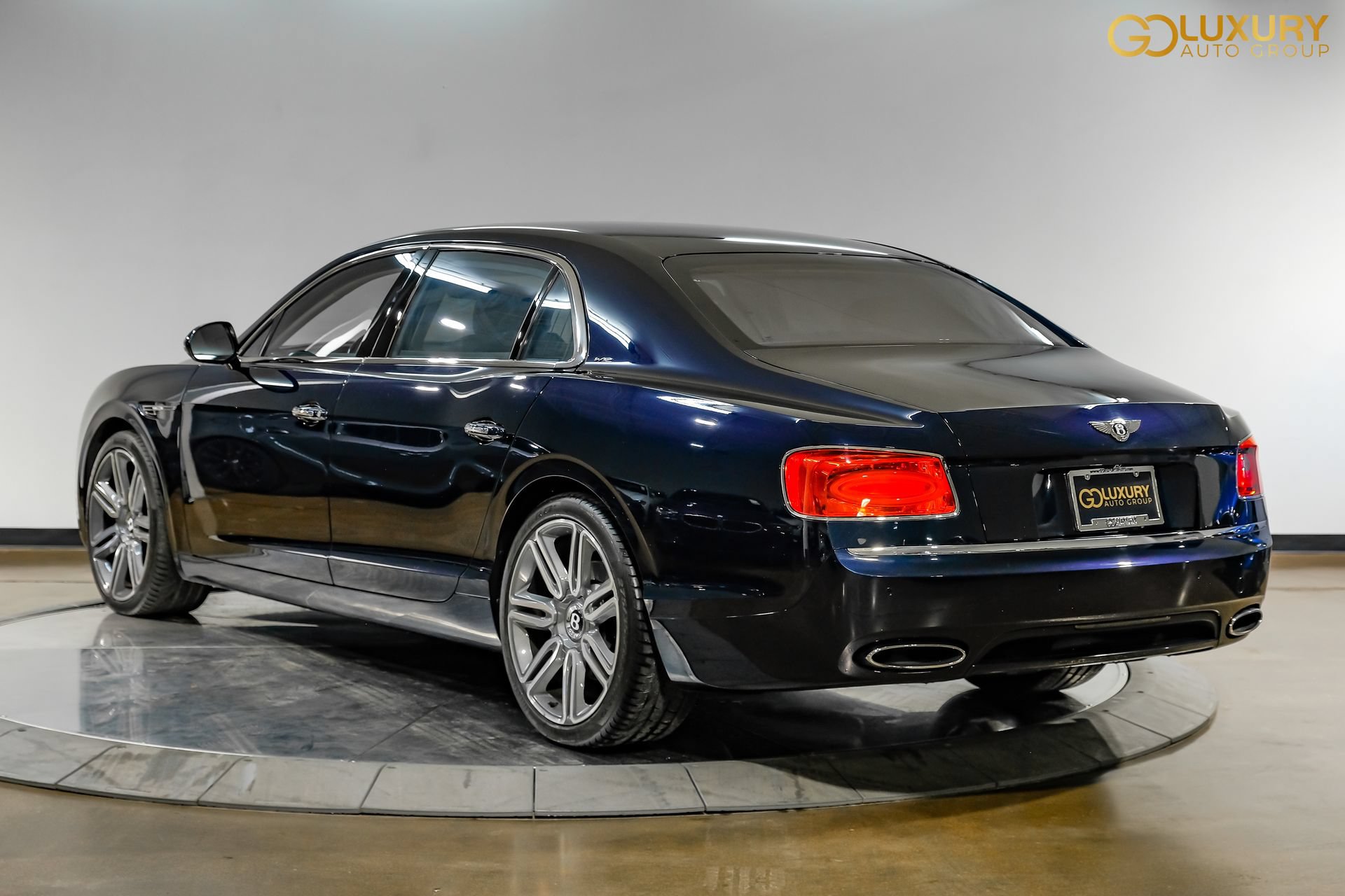 Used 2018 Bentley Flying Spur W12 AWD/4WD image 17
