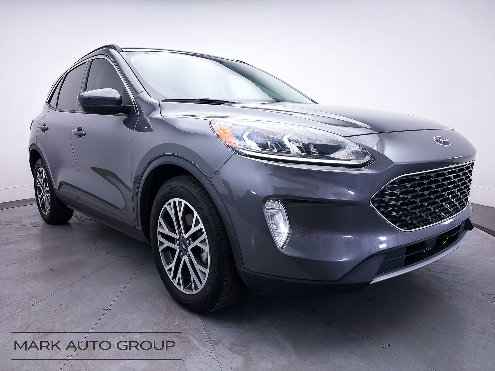 Used 2021 Ford Escape SEL image 1