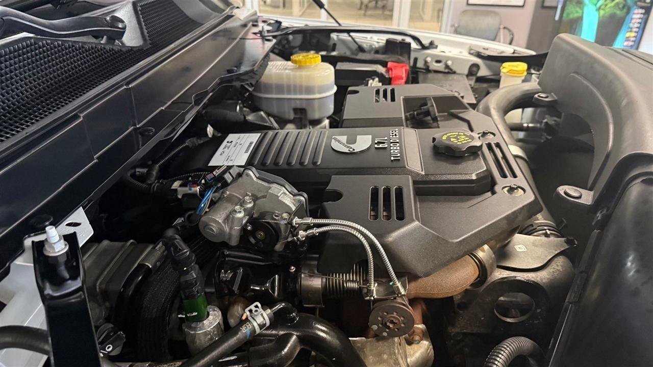 Used 2022 RAM 3500 Big Horn w/ Level A Equipment Group AWD/4WD image 17