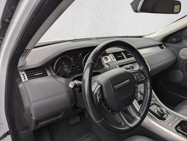 Used 2017 Land Rover Range Rover Evoque SE image 12