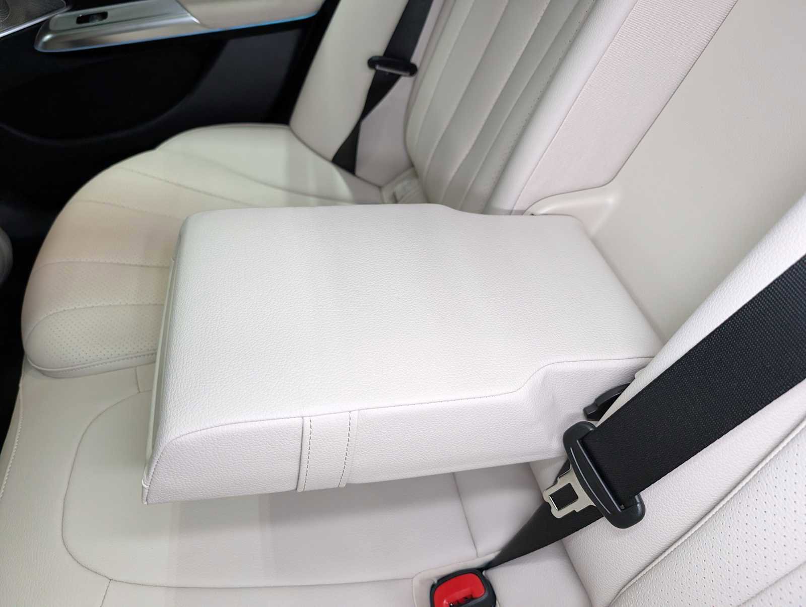 New 2026 Mercedes-Benz E 450 4MATIC Sedan image 19