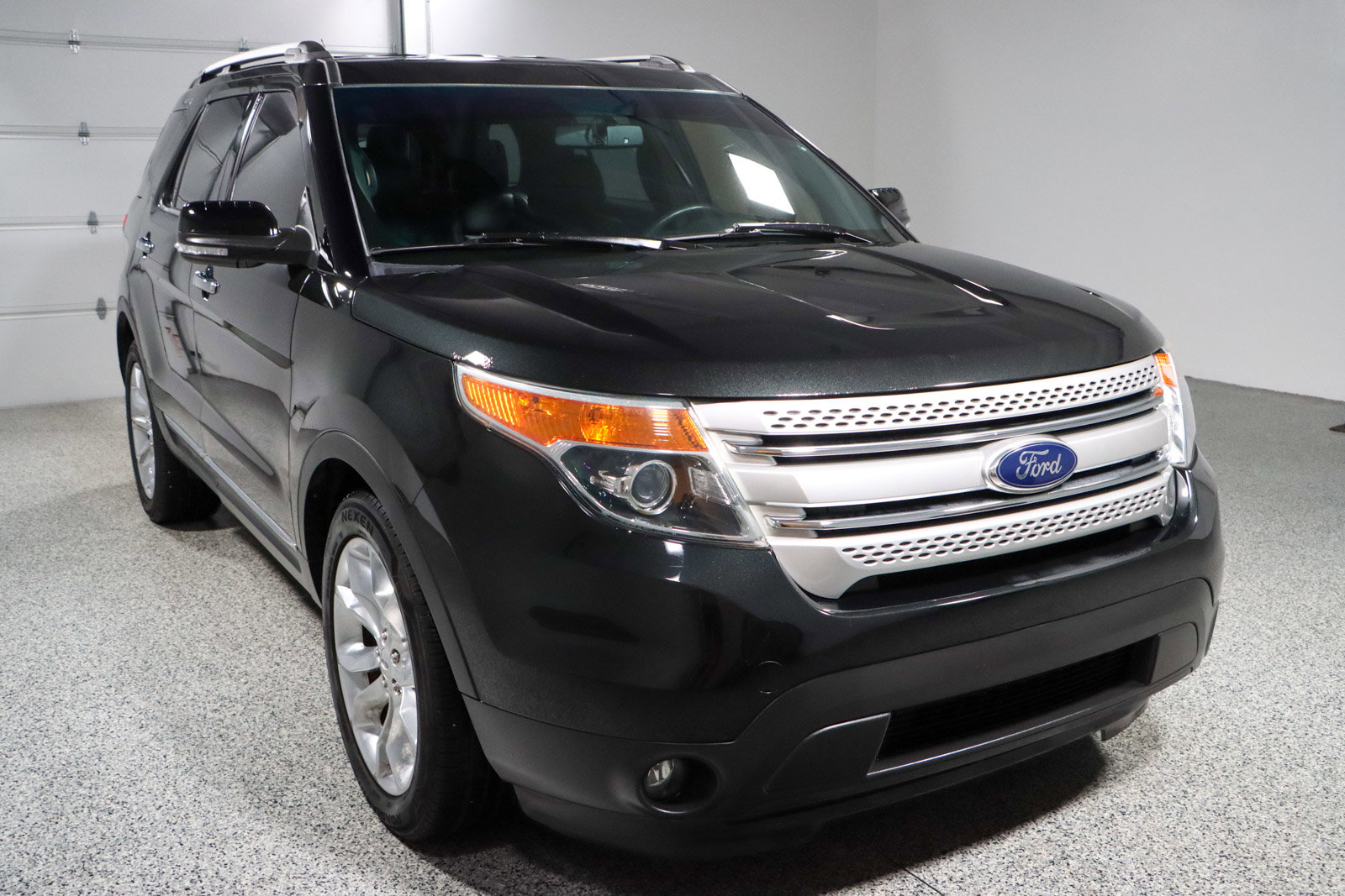 Used 2014 Ford Explorer XLT w/ Equipment Group 202A image 5