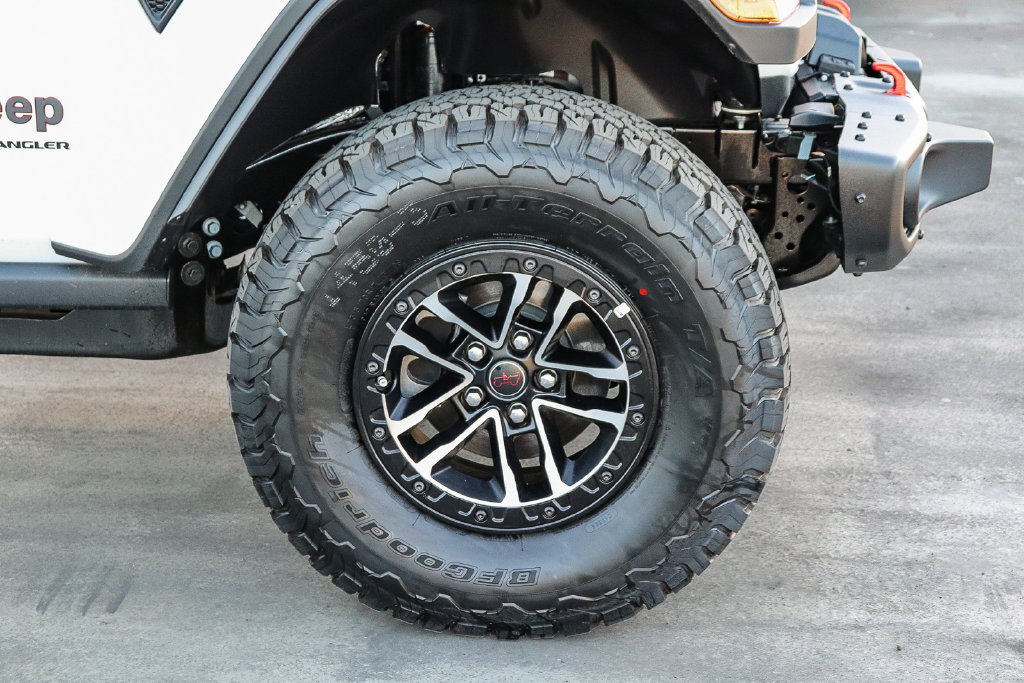 New 2026 Jeep Wrangler Unlimited Rubicon AWD/4WD image 11