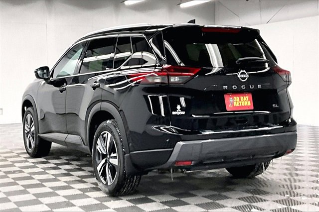 New 2025 Nissan Rogue SL image 3