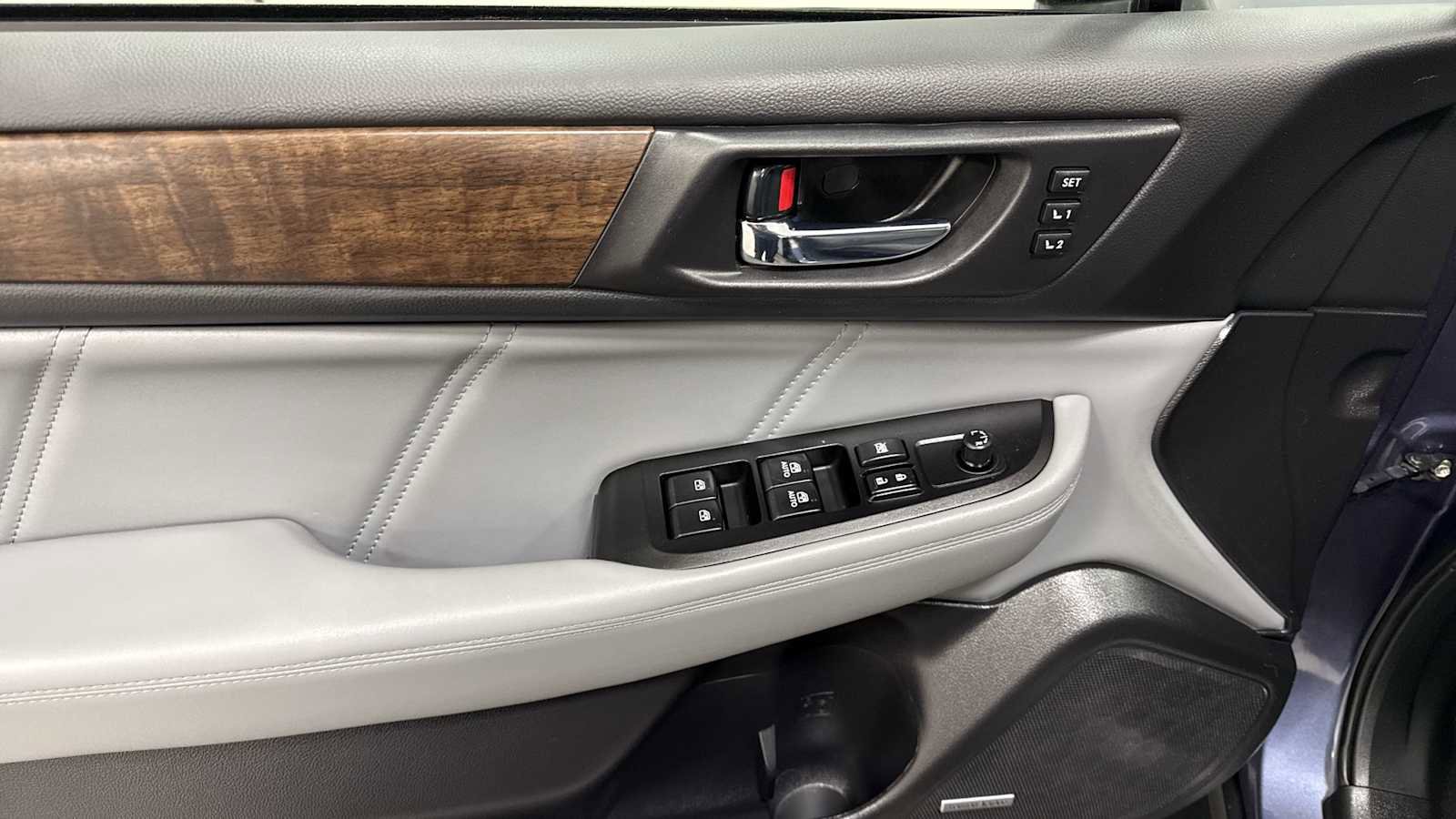 Used 2018 Subaru Outback 2.5i Limited image 15