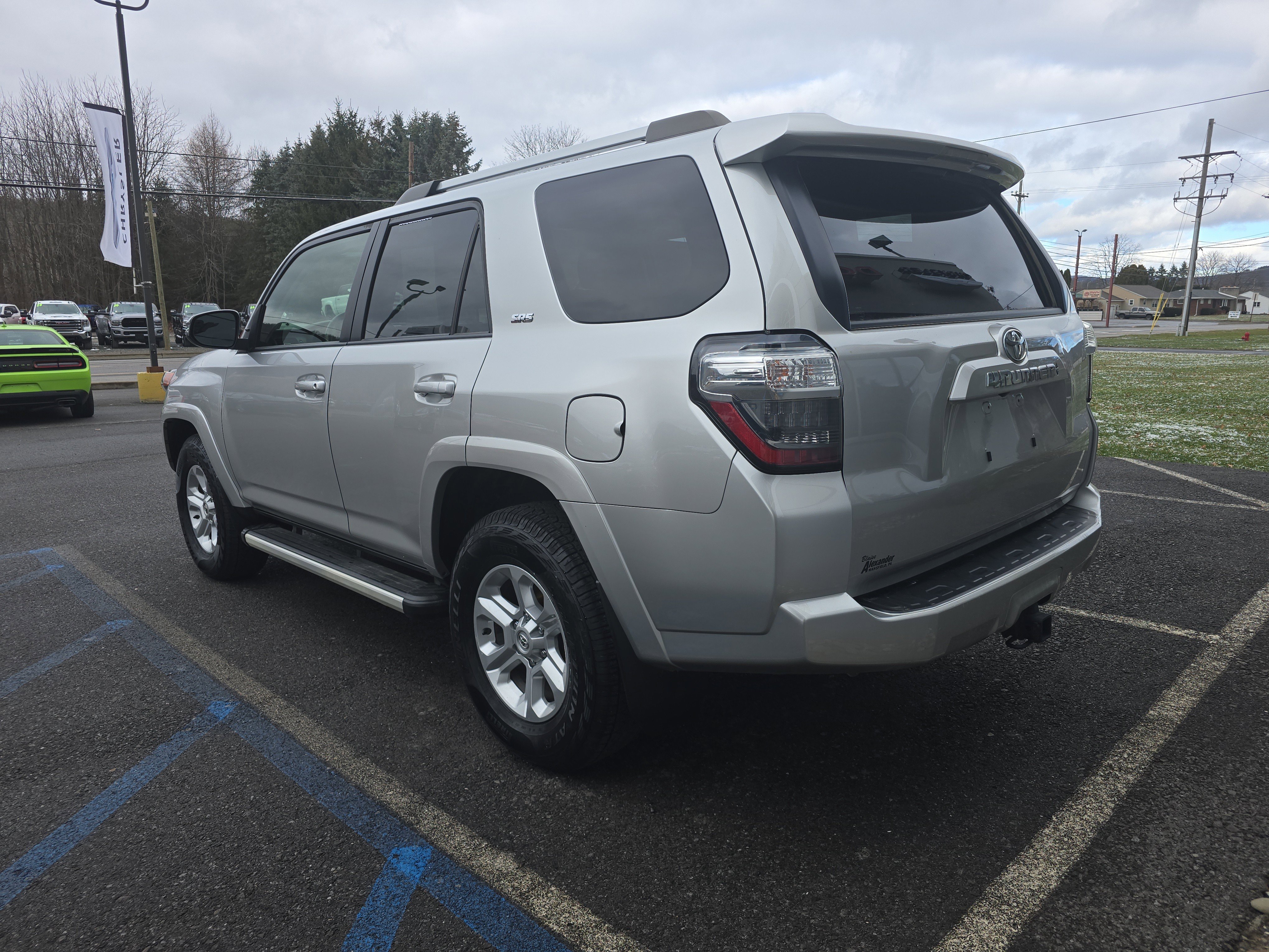 Used 2022 Toyota 4Runner SR5 Premium w/ Moonroof Package image 6
