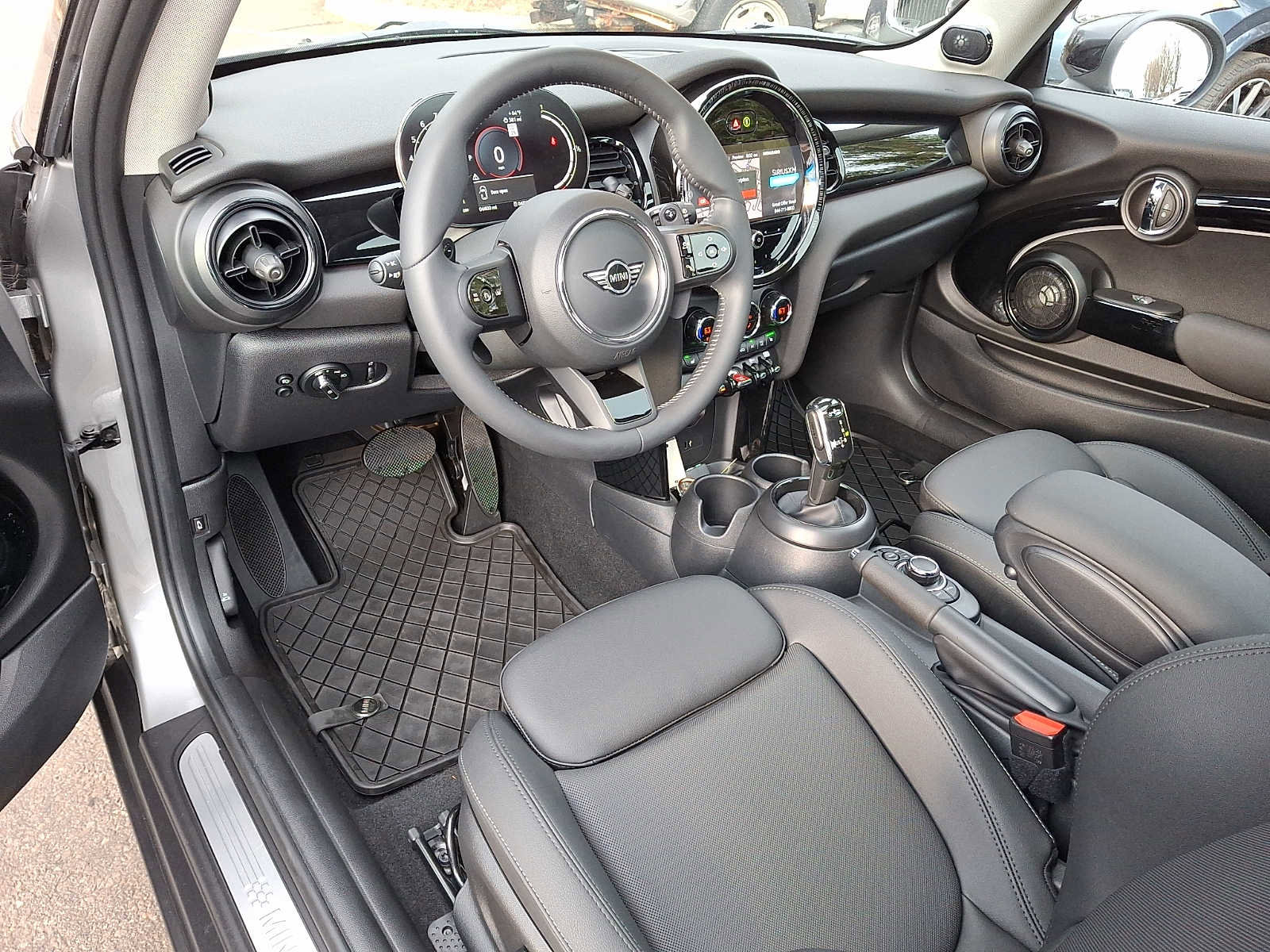 Used 2024 MINI Cooper S image 9