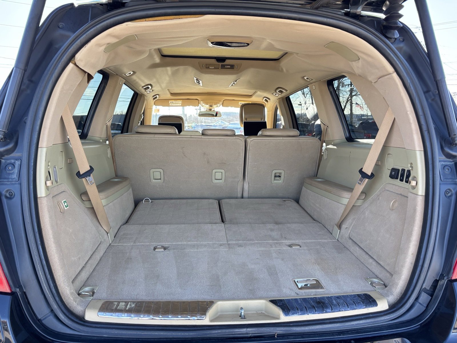 Used 2011 Mercedes-Benz GL 550 4MATIC image 21