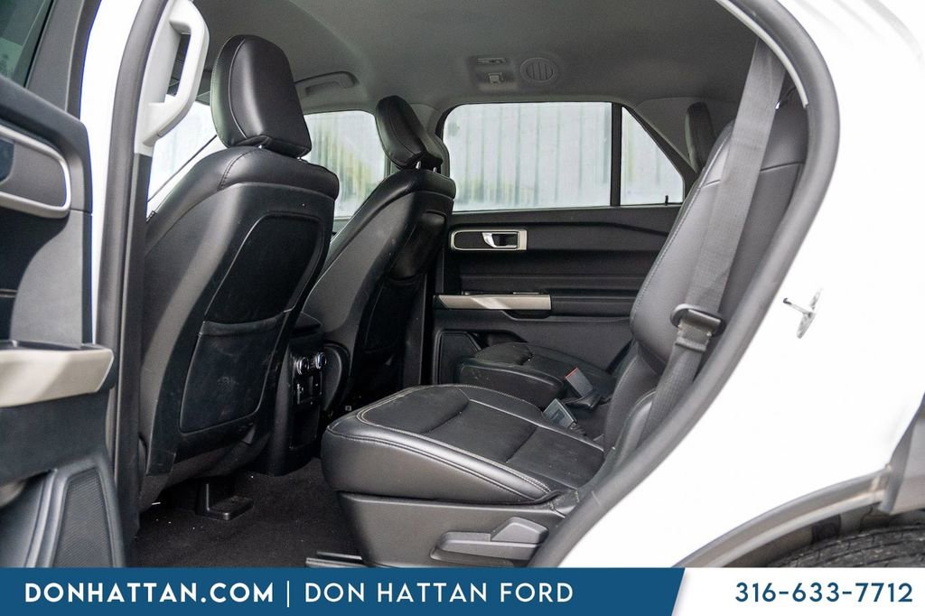 Used 2020 Ford Explorer XLT w/ Equipment Group 202A AWD/4WD image 19