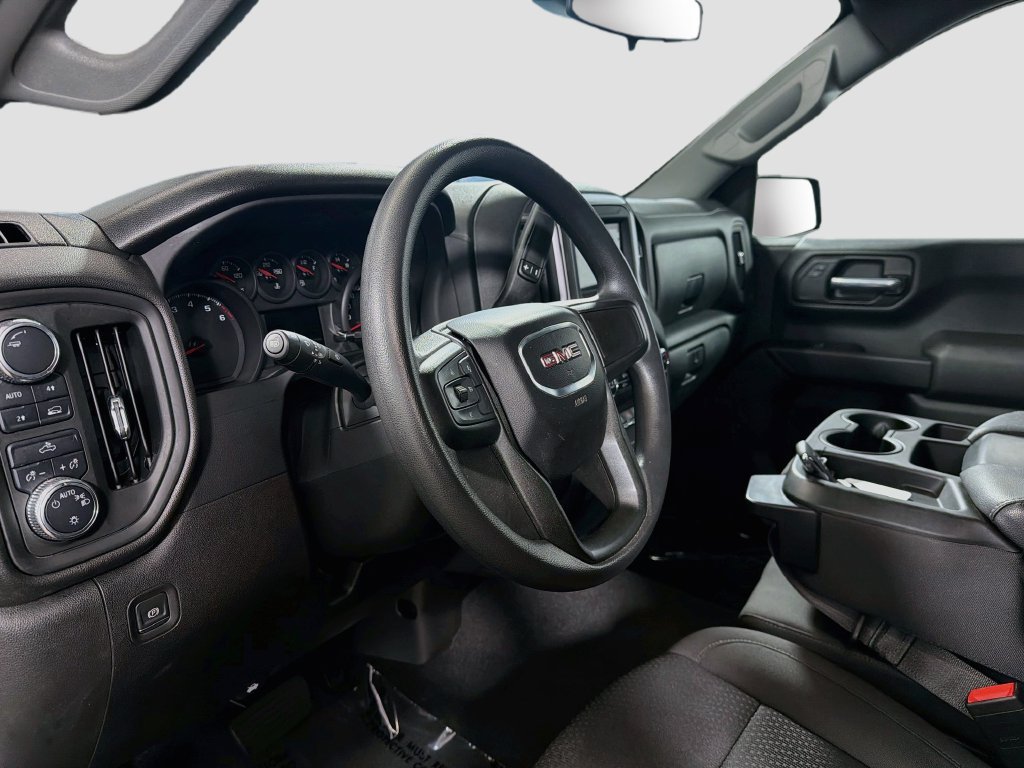 Used 2023 GMC Sierra 1500 Pro w/ Graphite Edition AWD/4WD image 11