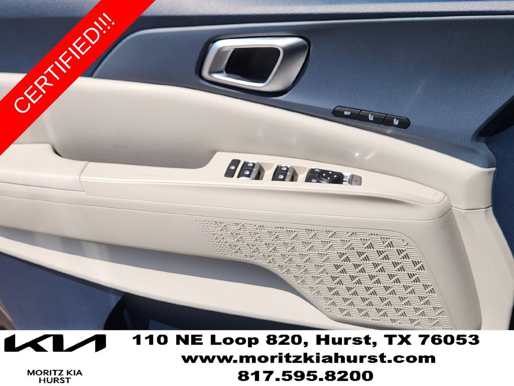 Certified 2025 Kia Carnival SX FWD image 24