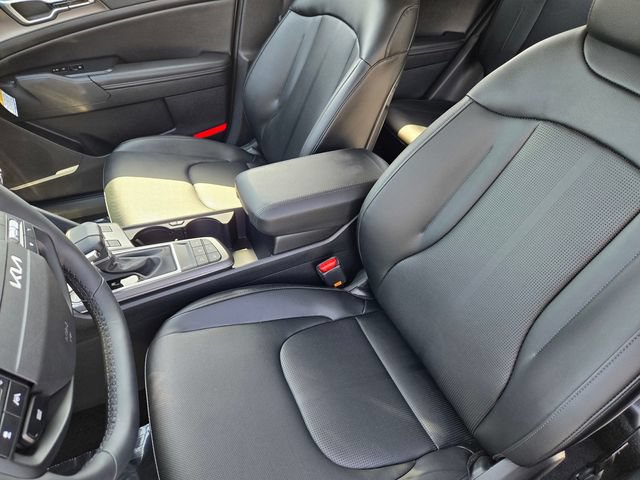 New 2026 Kia Sportage EX w/ EX Panorama Roof Package FWD image 17