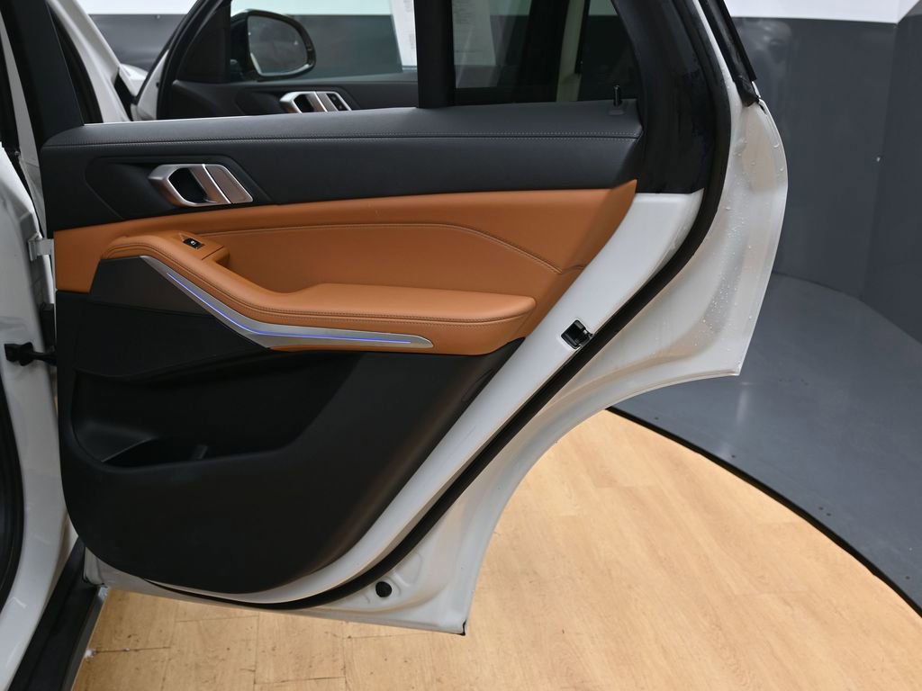 Used 2022 BMW X5 xDrive40i image 38