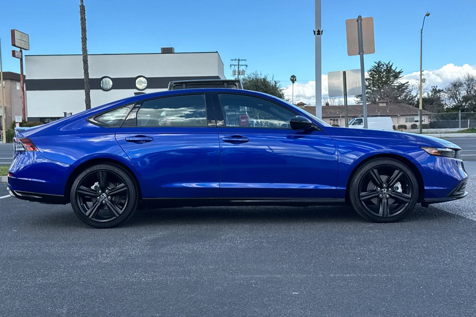 Used 2025 Honda Accord Sport image 7