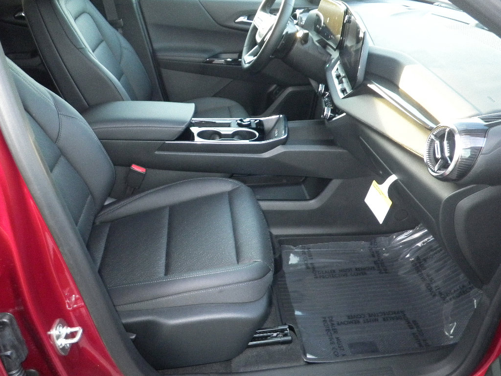 New 2026 Chevrolet Equinox LT w/ Convenience Package II image 30