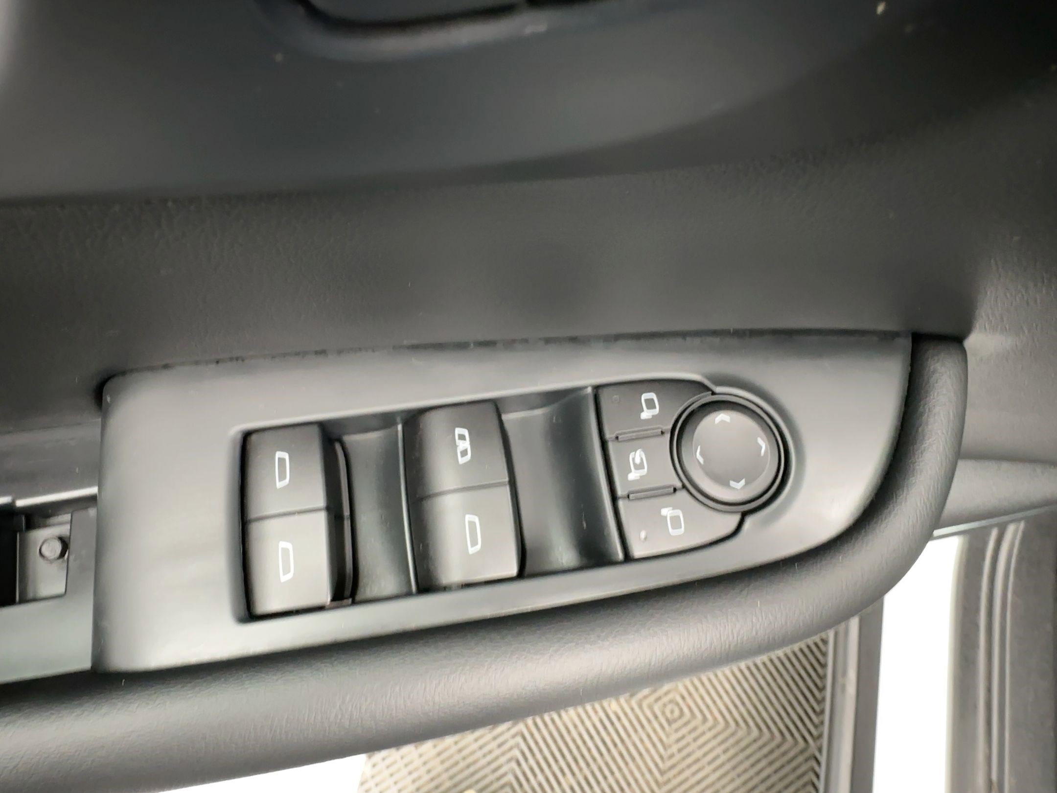 Certified 2025 Buick Enclave Preferred image 12