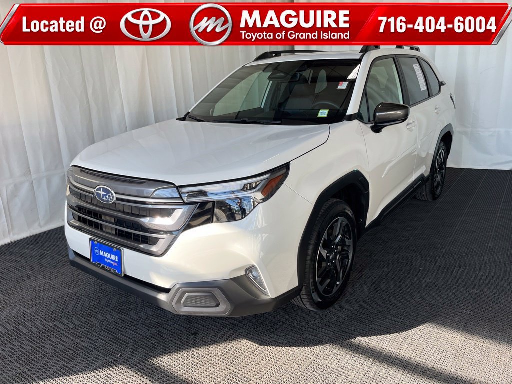 Used 2025 Subaru Forester Limited AWD/4WD image 1