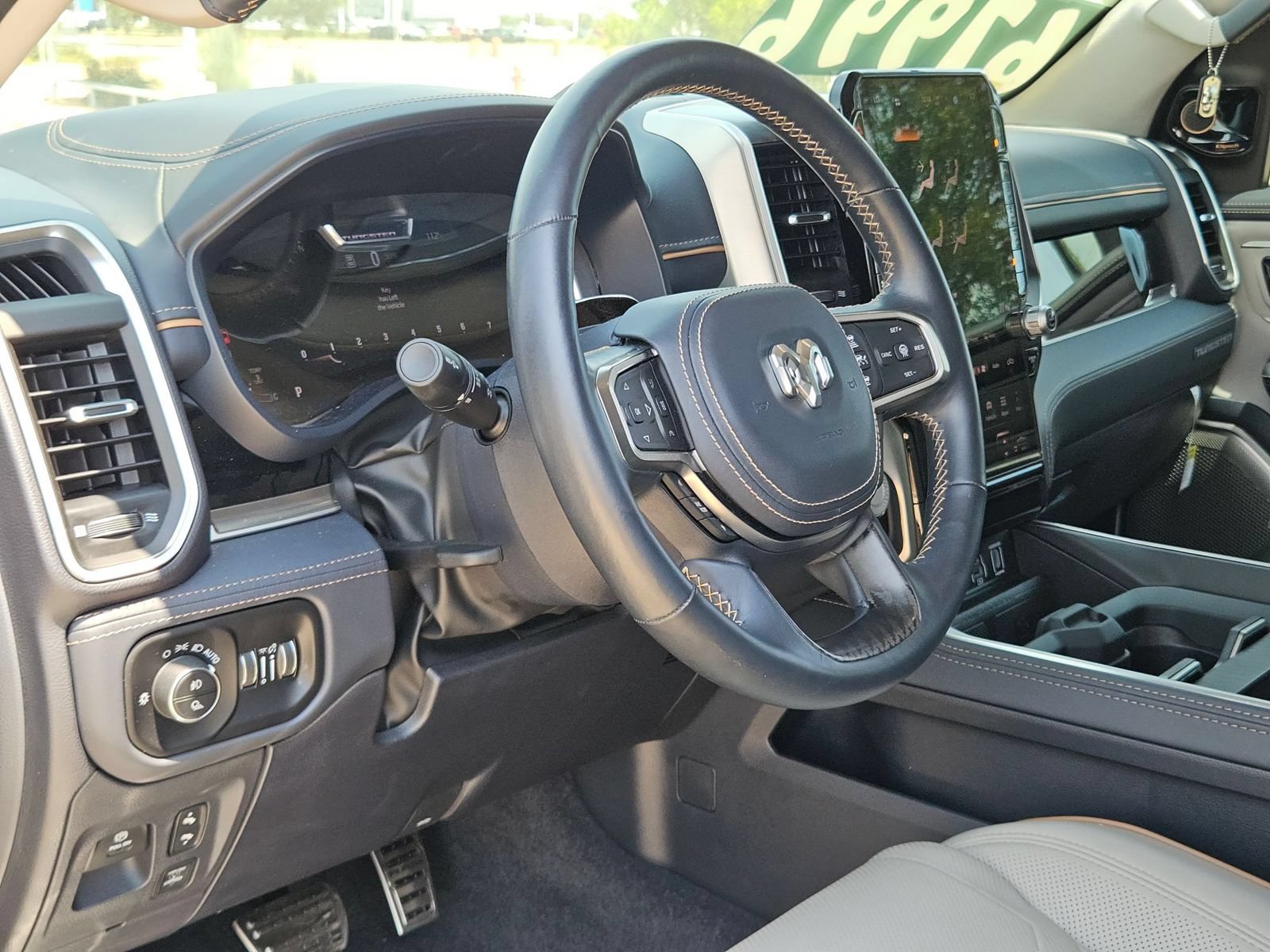 Used 2025 RAM 1500 Tungsten AWD/4WD image 10