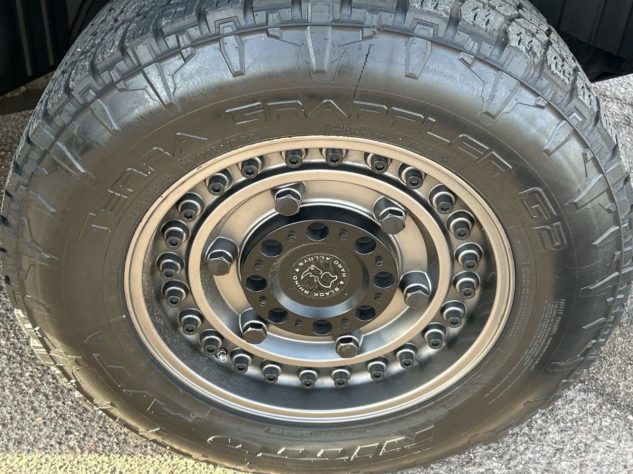 Used 2019 Nissan Titan SL w/ Midnight Edition AWD/4WD image 7