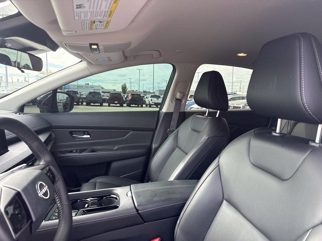 Certified 2025 Nissan Murano SV AWD/4WD image 21
