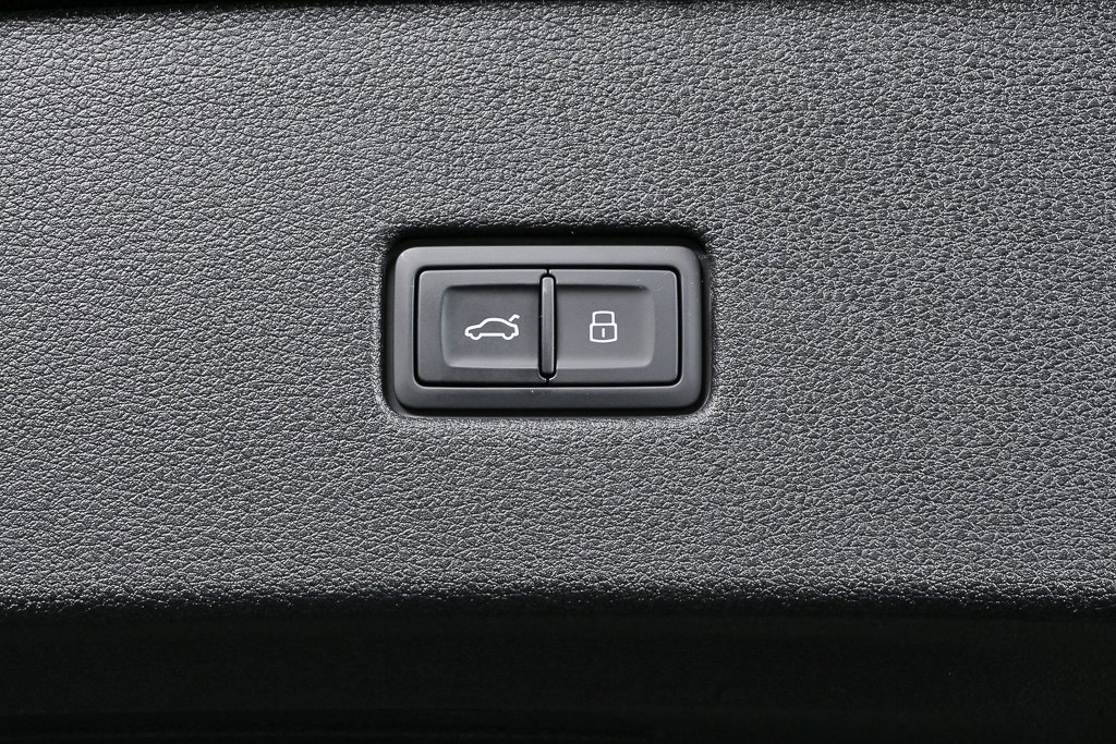 New 2026 Audi Q8 Premium Plus image 33