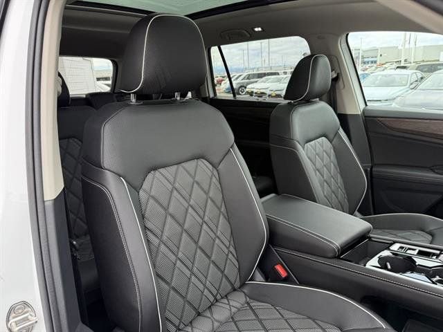 New 2025 Volkswagen Atlas SEL Premium R-Line image 22