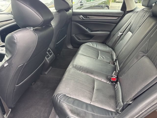Used 2018 Honda Accord Touring image 14