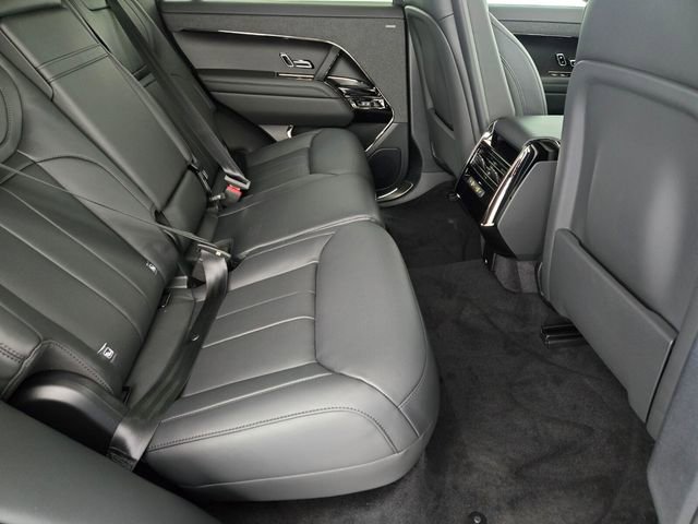 New 2026 Land Rover Range Rover Sport SE AWD/4WD image 17
