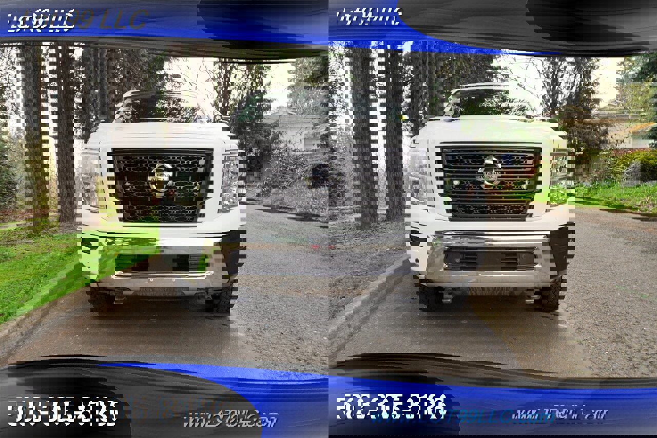 Used 2021 Nissan Titan SV w/ SV Convenience Package image 6